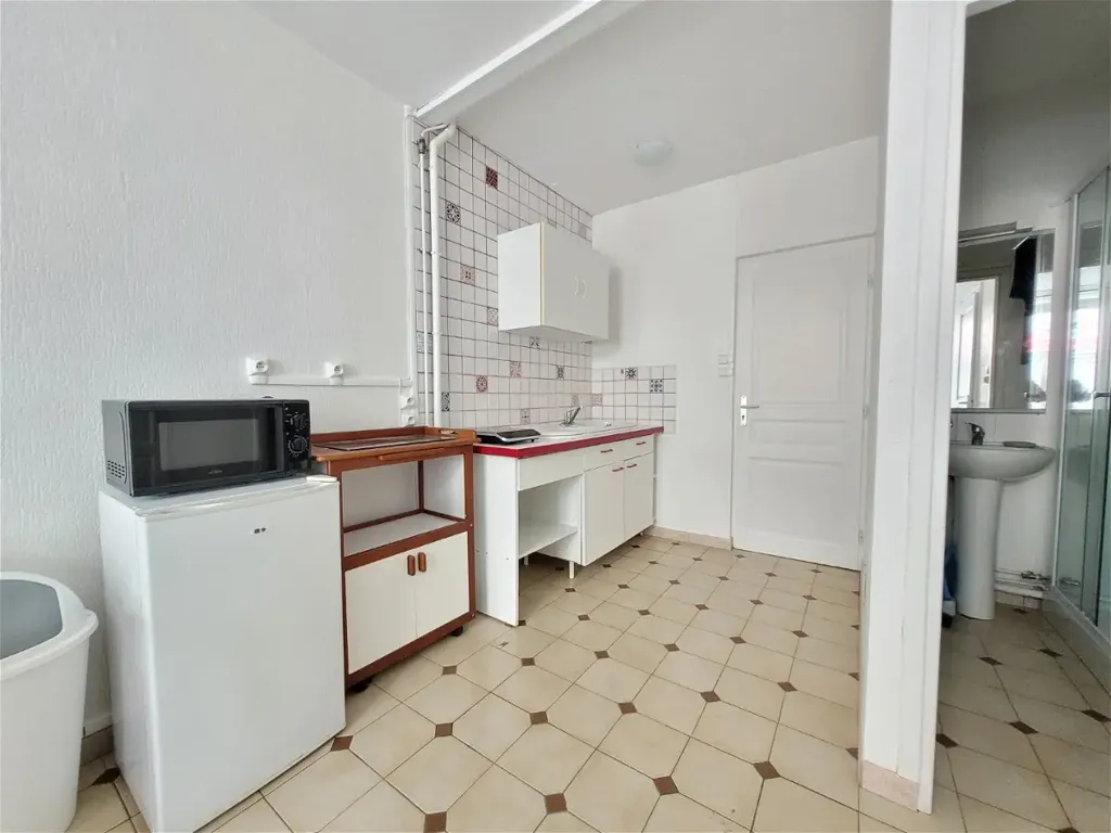 Cuisine - Studio Meublé Place Crèvecoeur à Calais