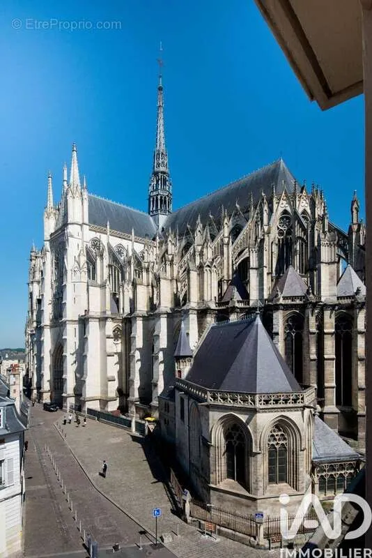 Appartement Lumineux avec Vue Cathédrale à Amiens