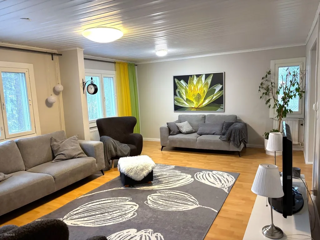 Elutuba - Spacious House with Sauna in Neuvottoma