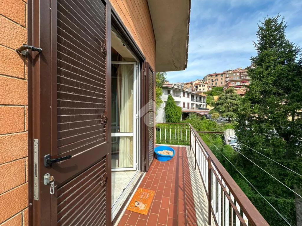 Balcon - 4-Room Apartment with Balcony in Monte Compatri
