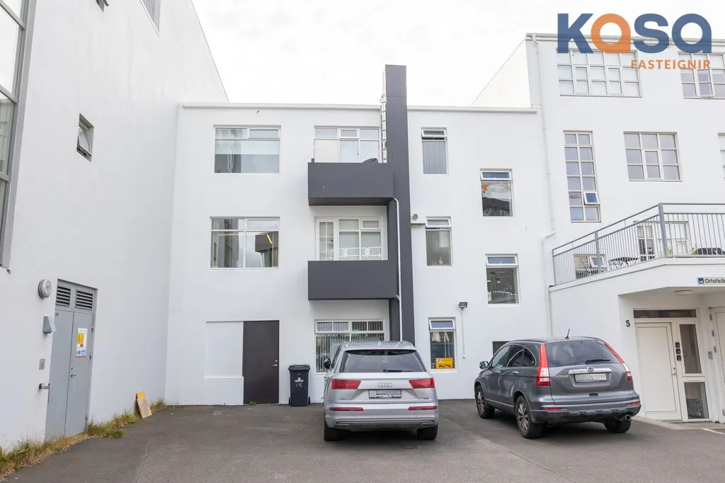 Extérieur - Apartment with Open Plan Living in Akureyri