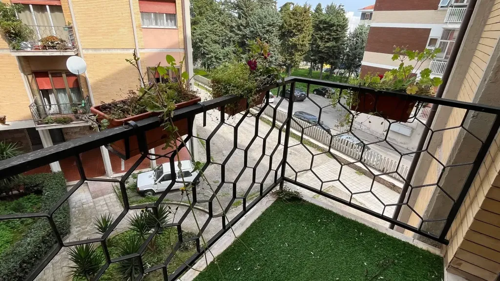 Balcony - Bright Apartment with Balcony in Vasto