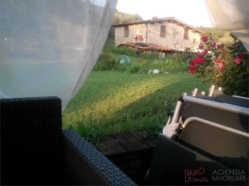 Garten - Rustic House with Pool in Camaiore