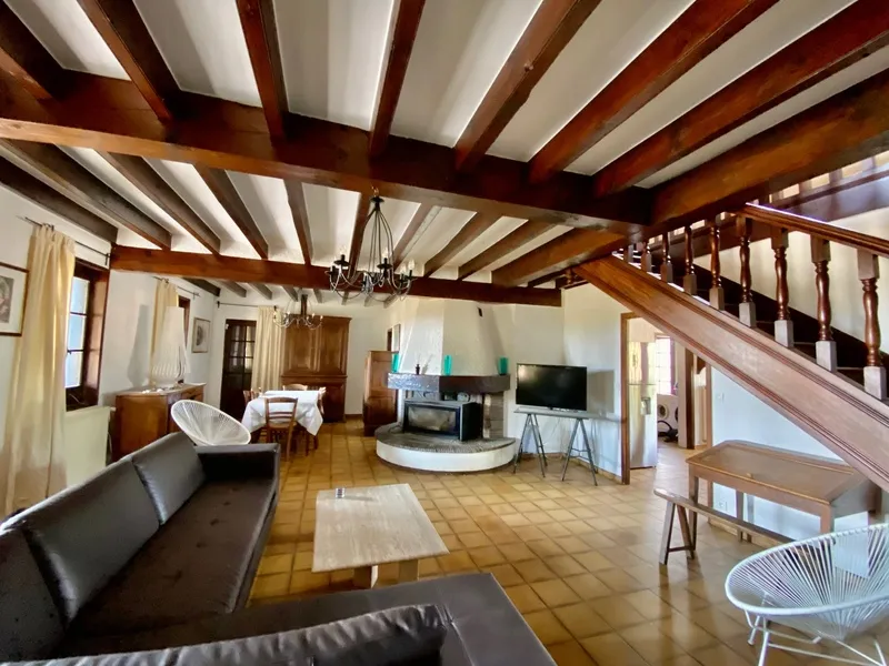 Soggiorno - Extensive Estate with Pool in Escource