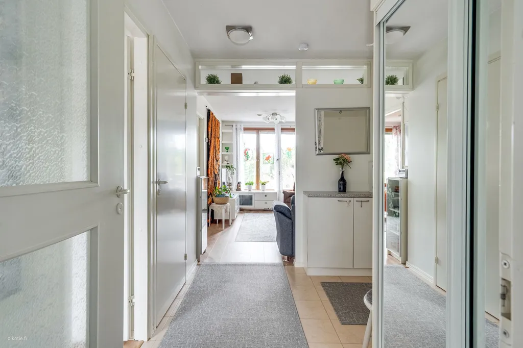 Entrée - Modern Bungalow with Garden in Lempäälä