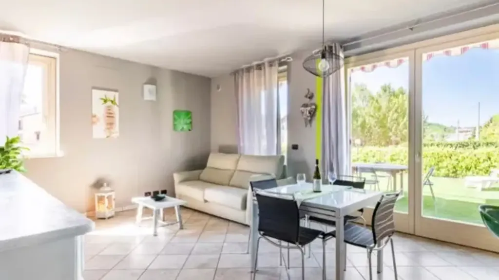 Elutuba - Modern Apartment with Private Garden in Vezza d'Alba