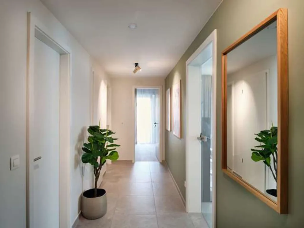 Esik - New Flat with Indoor Parking in Belgrade, Namur