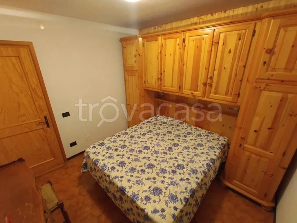 Chambres - Rear-Facing Apartment with Balcony in Valcasotto