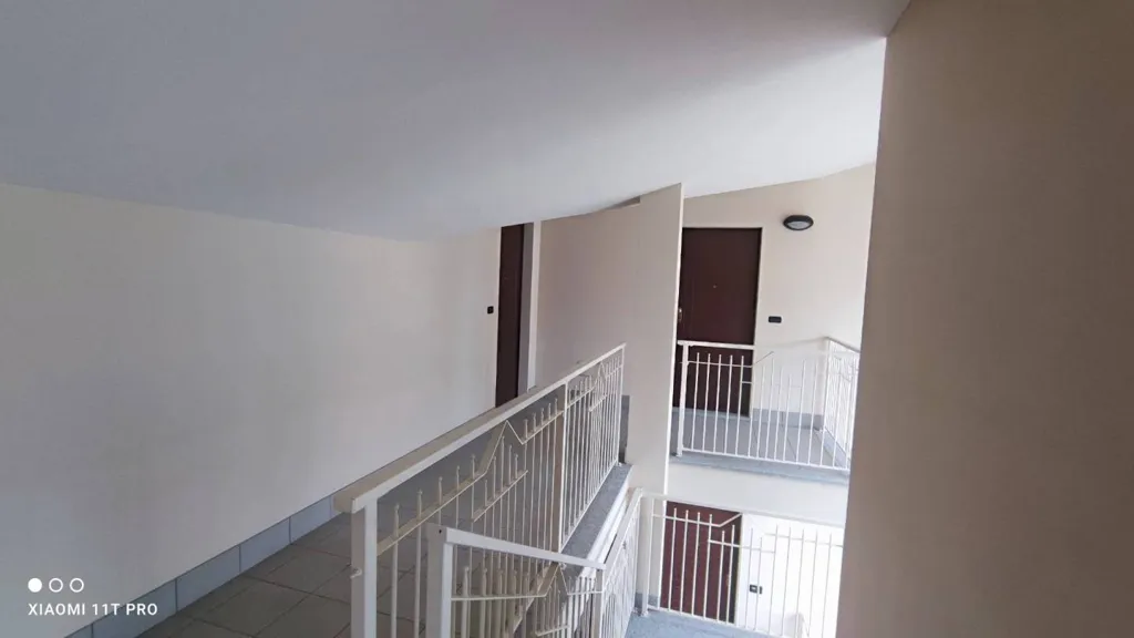 Pièces - Modern Mansard Apartment with Terrace in Neive