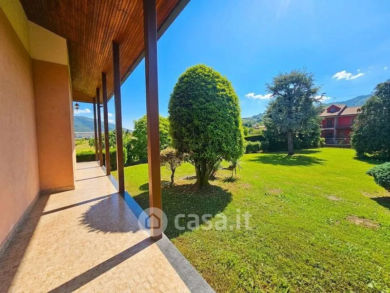 Terrass - Villa with Private Garden in Palazzago