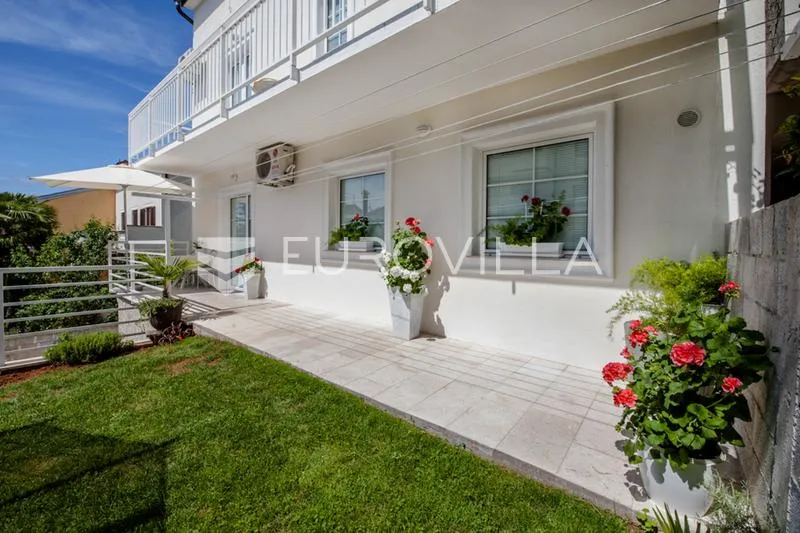 Terrasse - Multi-Apartment House with Terrace in Rovinj