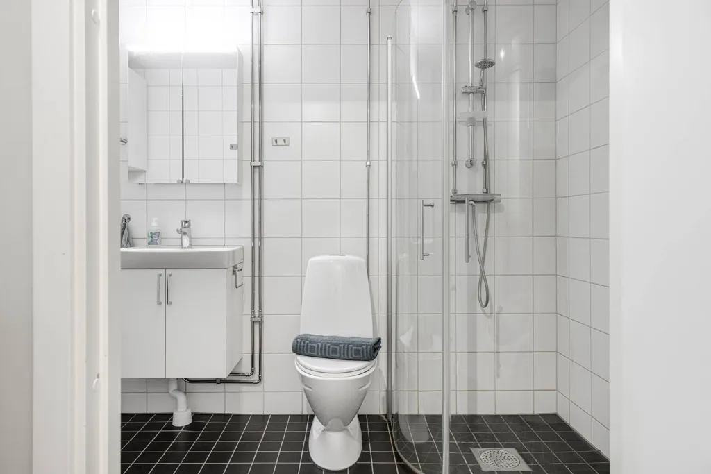 Bagni - Apartment with Garden View in Älta
