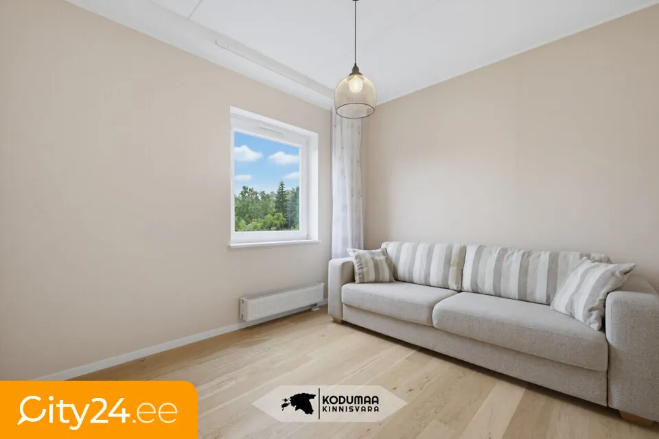Elutuba - 3-Bedroom Flat with Garden View in Mustamäe