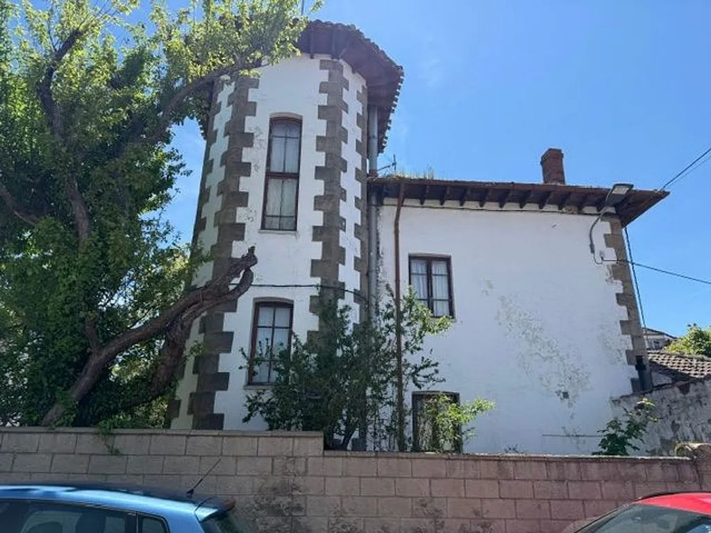 Extérieur - Charmful Chalet with Terrace in Ciudad Jardín