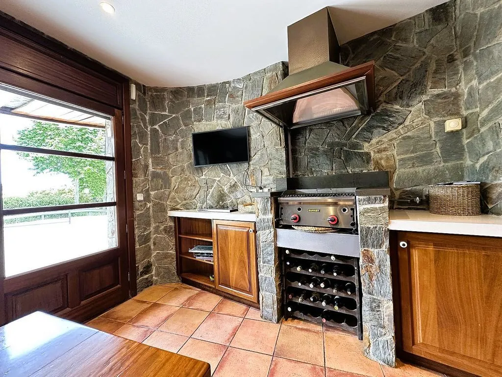 Cuisine - Luxury House with Panoramic Views in Arenys de Munt