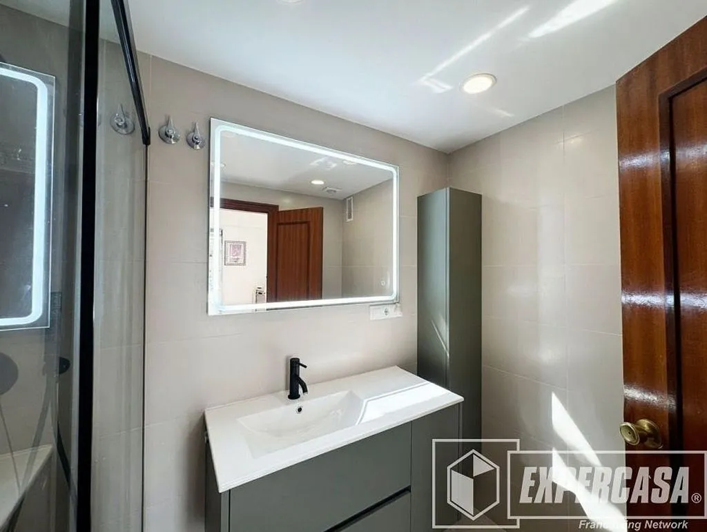 Vannitoad - Apartment with Balcony and Views in Terramelar