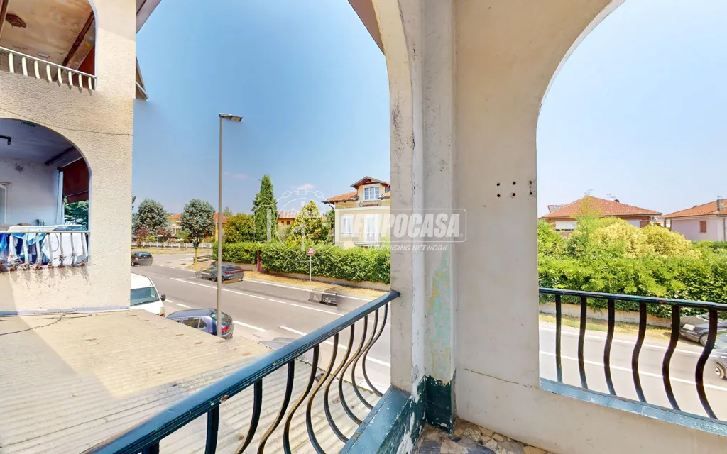 Rõdu - Independent Apartment with Terrazzo in Cambiano
