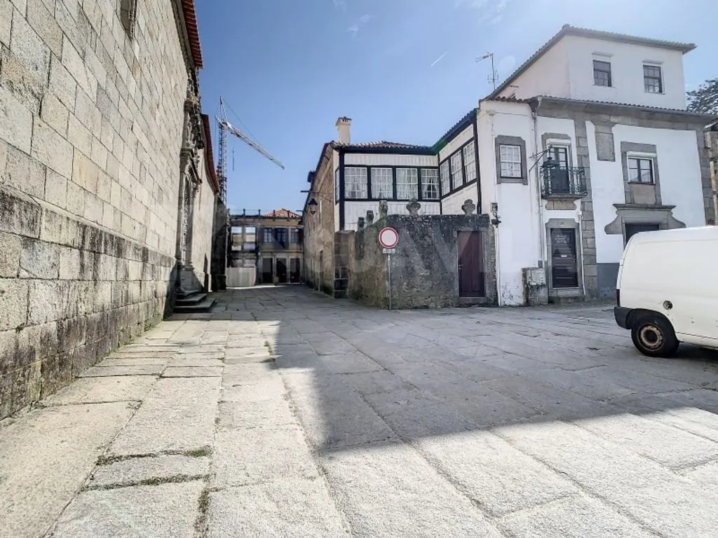 Jardin - Luxury House with Historical Facades in Caminha