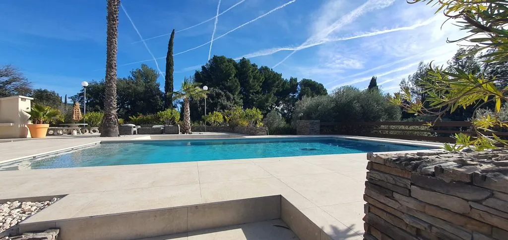 Piscine - Villa avec Vue Mer et Piscine à La Ciotat