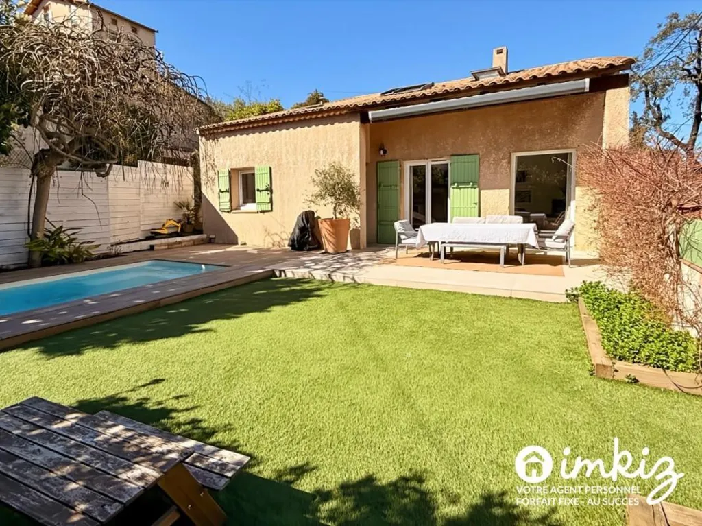 Piscine - Maison avec Piscine et Garage à Marseille 12e