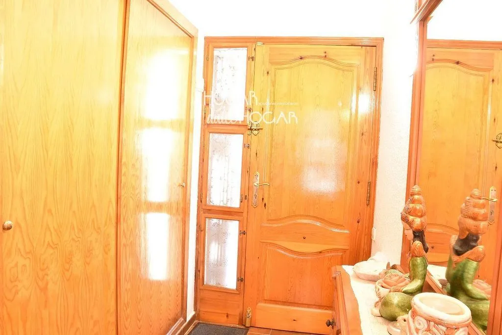 hallway_entrance
