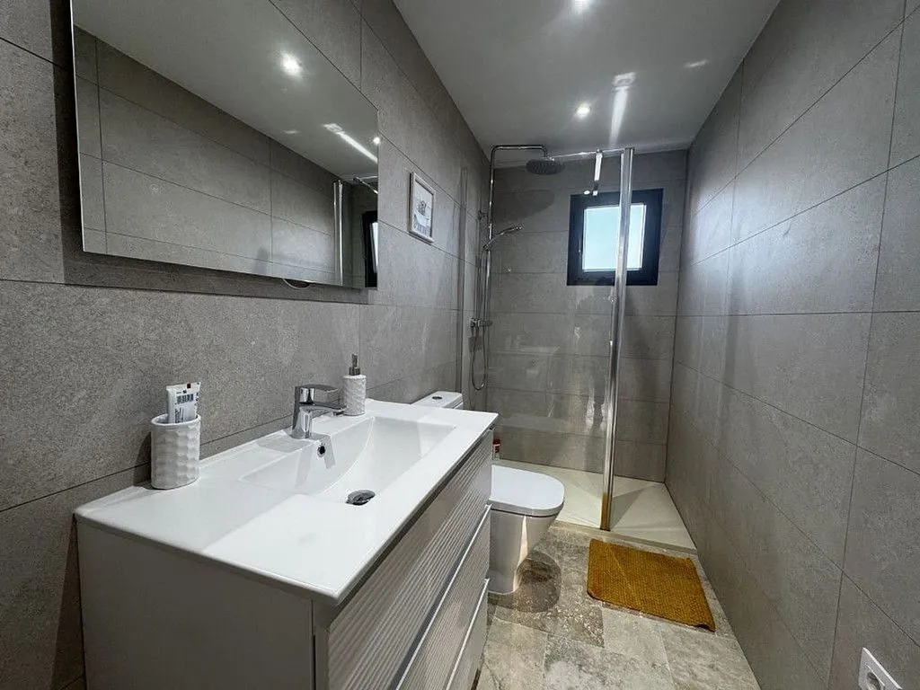 Salles de bain - Contemporary Villa with Pool in El Toro