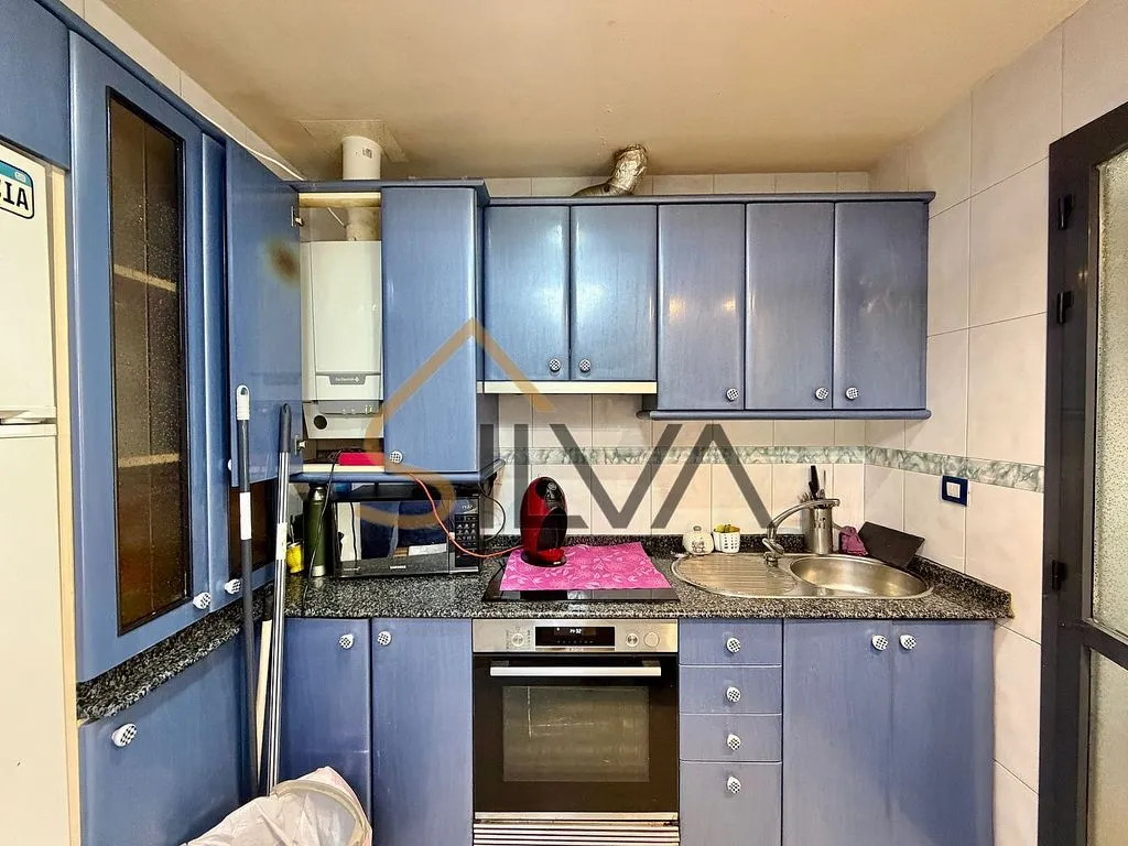 Cuisine - Furnished Flat with Garage in Calzada Das Gándaras
