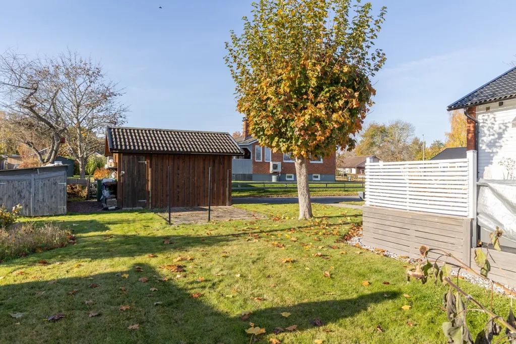 Jardin - 1-Storey Villa with Terrace in Fliseryd