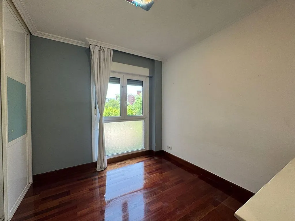 Toad - Apartment with Balcony in Getxo's Polígono Rojo