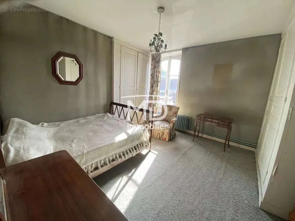 Maison 8 pièces à Evreux
