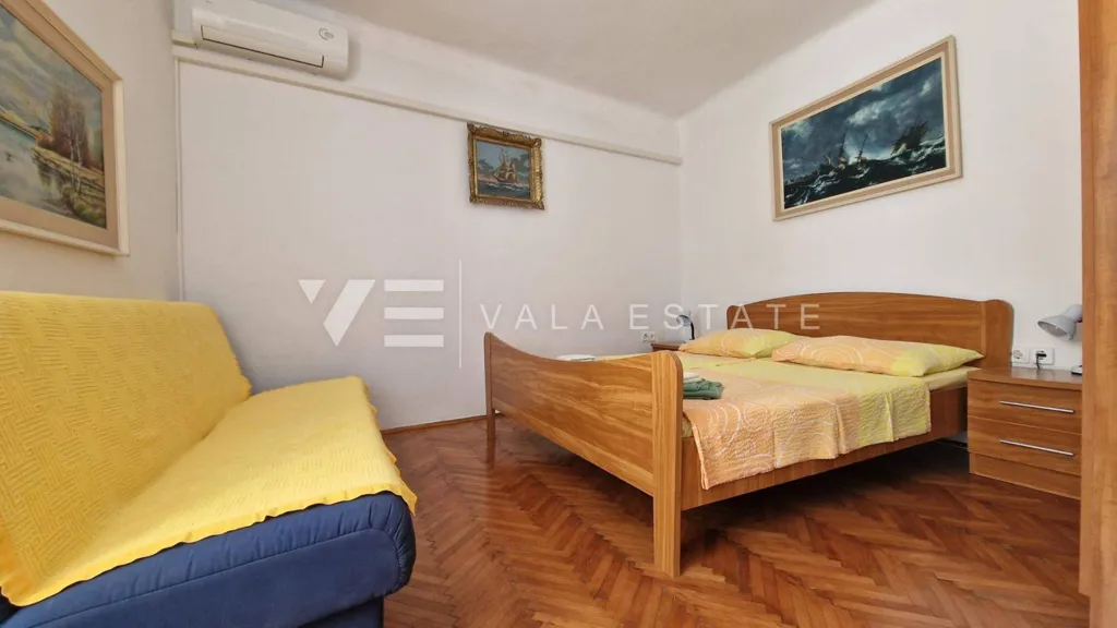 Magamistoad - Stone House with Terrace in Punat