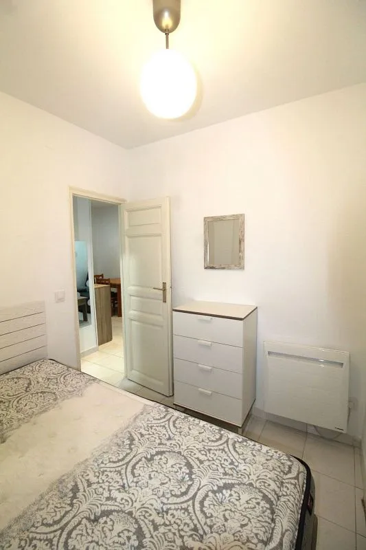 Magamistoad - Furnished Flat with Heating in Trafalgar