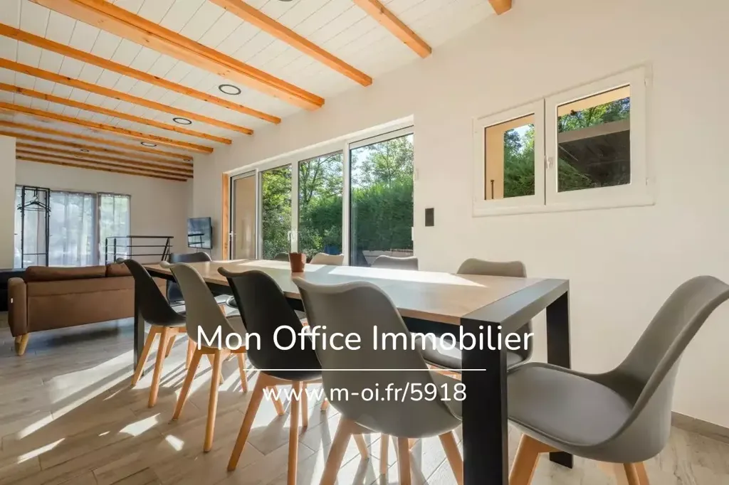 Sala da pranzo - Luxury House with Water Access in Embrun