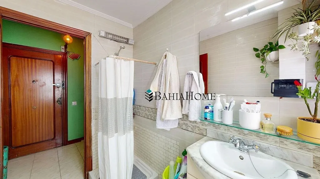 Vannitoad - 2-Bedroom Apartment with Views in Santander