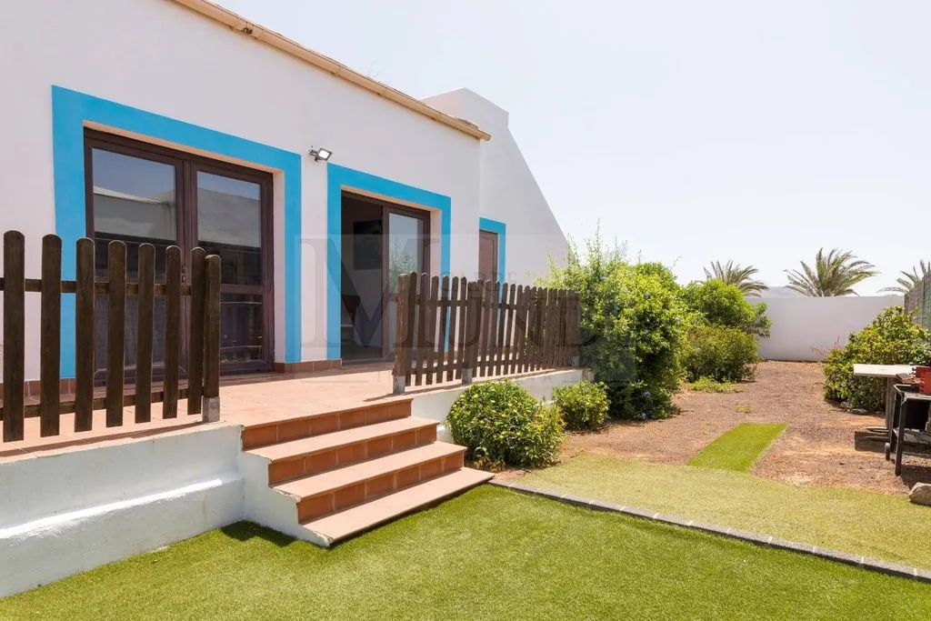 Jardin - Luxury Villa with Pool in Villaverde, Getafe