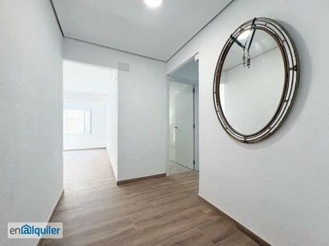 Ingresso - Modernised Apartment with Balcony in Monteolivete
