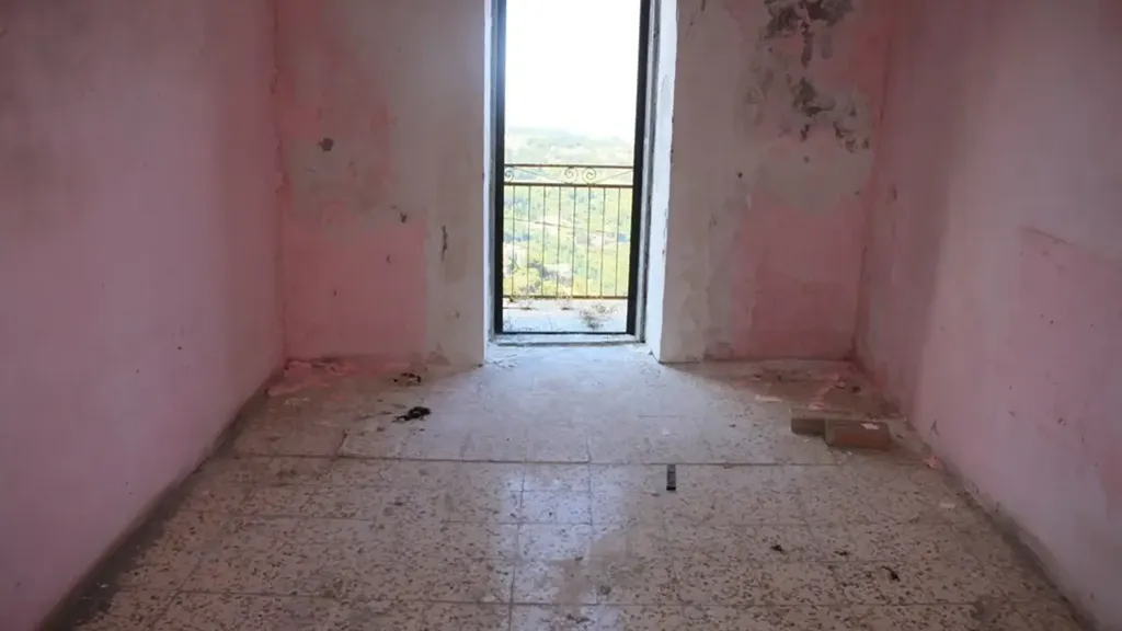 Pièces - Historic Townhouse with Sea View in Grisolia