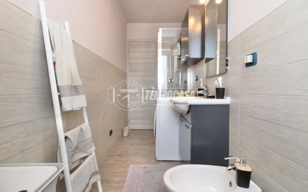 Vannitoad - Spacious Apartment with Balcony in Mondovì