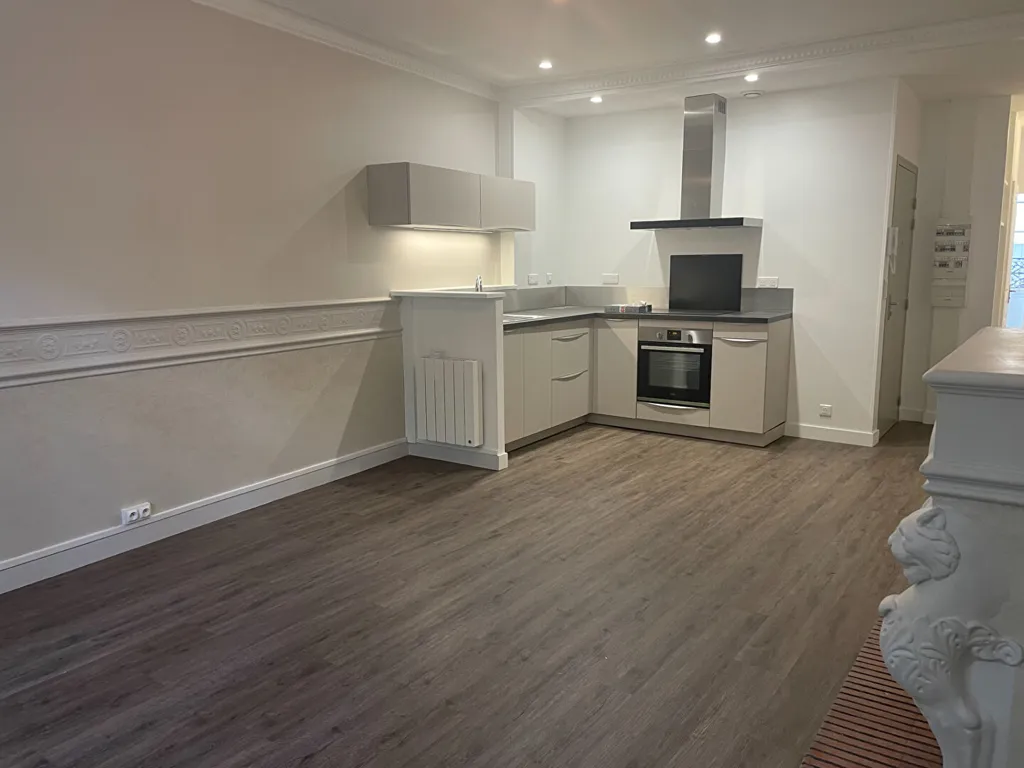 Cuisine - Appartement Refait à Neuf au Centre de Saintes