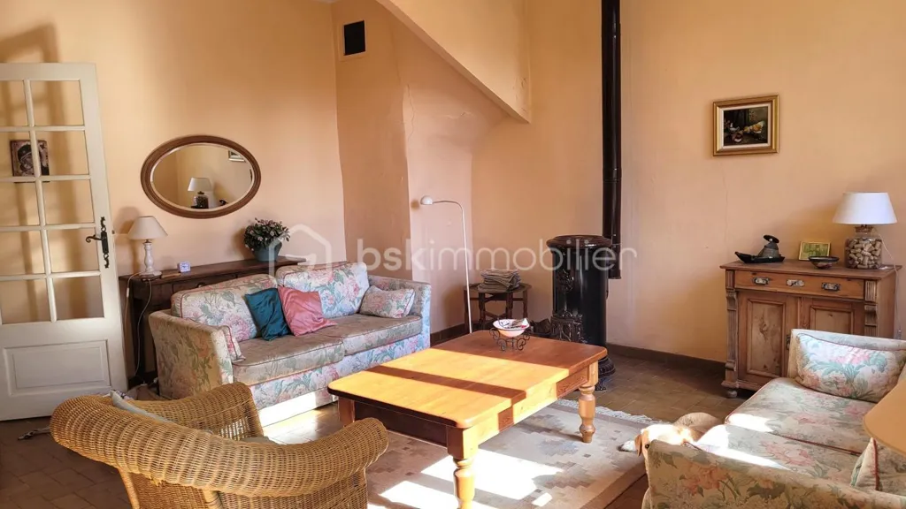 Elutuba - Village House with Garden in Salles-d'Aude
