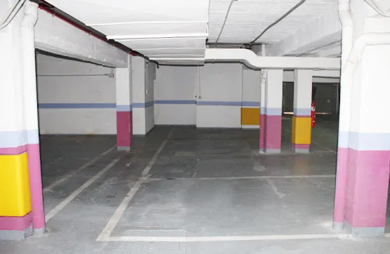 Garage - Garage in Ciudad Universitaria, Madrid