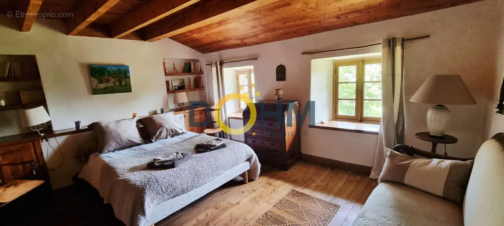 Camere da letto - 16th-Century Manor with Forest Setting in Haut-Forez