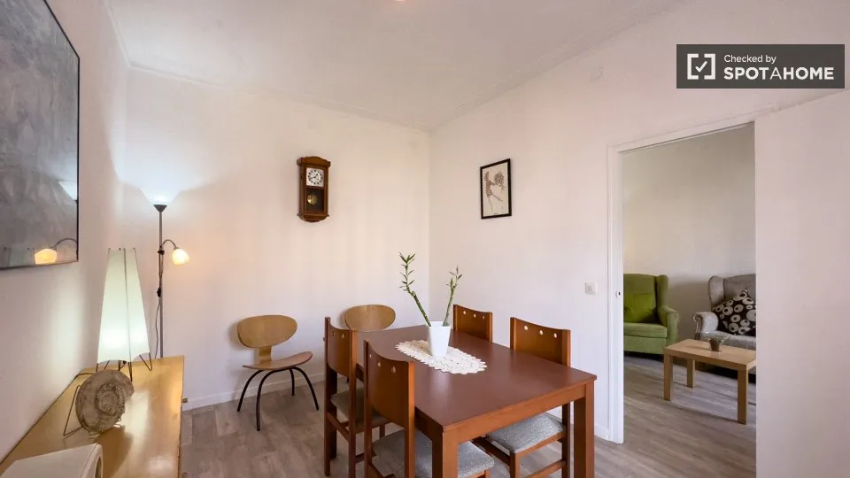 Dining Room - Private Room in Amenity-Filled Flat, Dreta Eixample