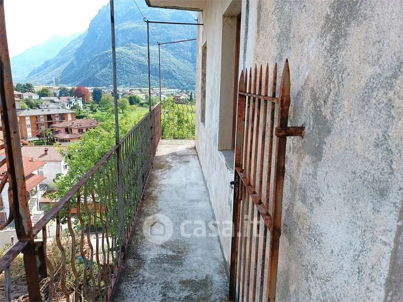 Balcon - Character House with Terraces in Pont-Saint-Martin