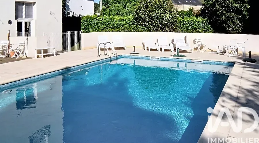 Bassein - Family Villa with Pool in Guenin