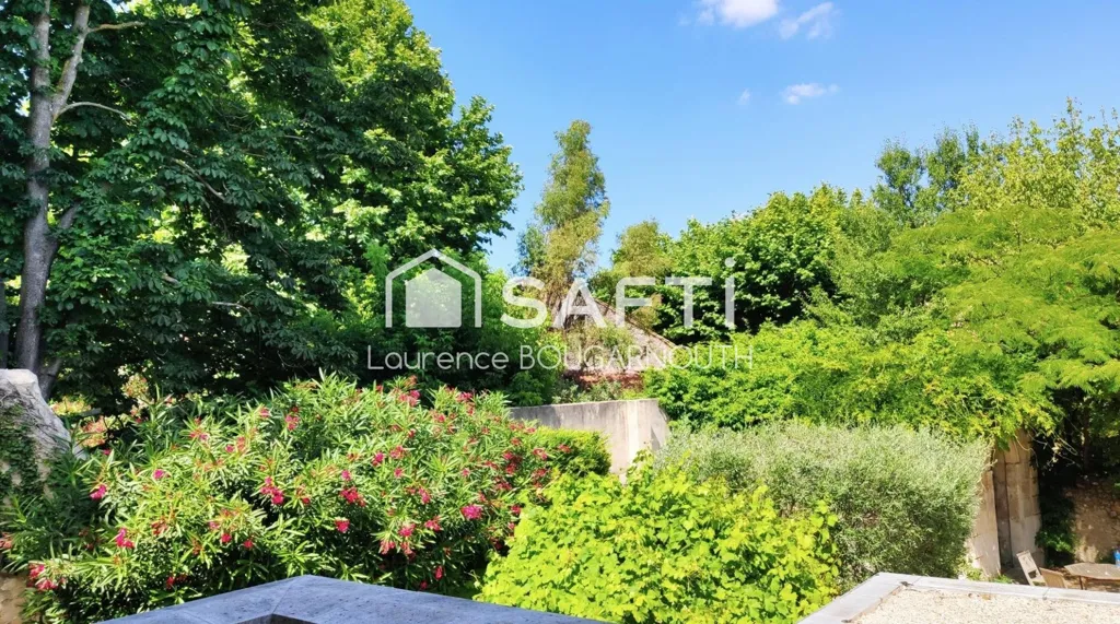 Jardin - Appartement avec Terrasse et Piscine à Roquemaure