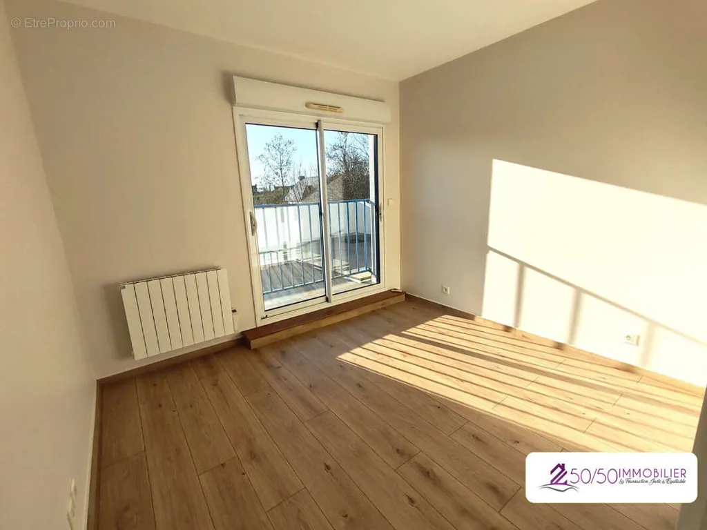 Rooms - Contemporary House with Garden in Sibiril