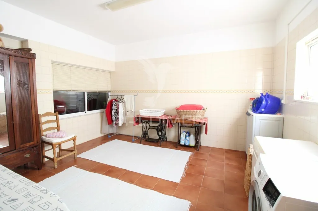 Chambres - House with Pool in Proximity to Faro