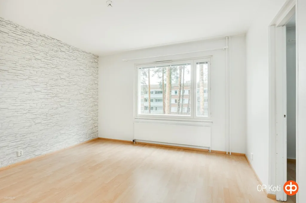 Pièces - Modernised Apartment with Balcony in Kaukovainio
