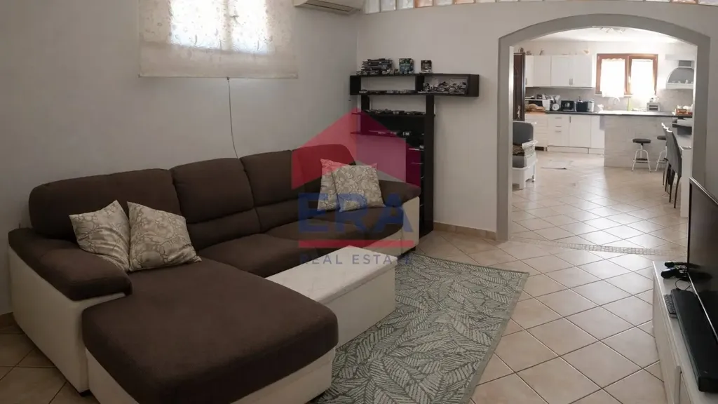 Séjour - Divided Villa with Private Garden in Ardea